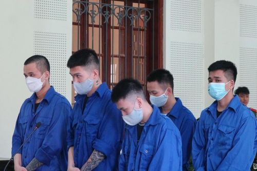Mê game, nhóm thanh niên làm giấy tờ giả, cầm cố xe ô tô chiếm đoạt tiền tỷ
