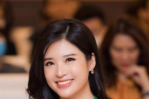 Hoa Hậu Phan Hoàng Thu: 'Danh xưng Hoa hậu đang bị rẻ rúng, đánh đồng'