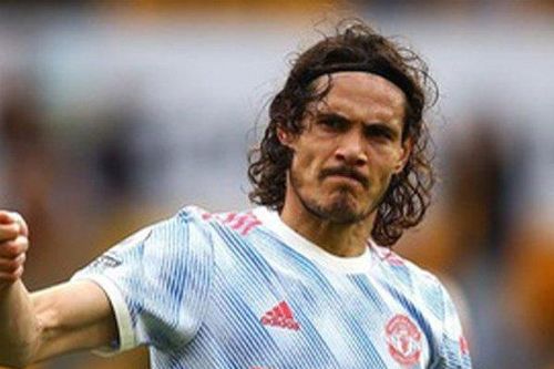 Cavani gia nhập Villarreal sau khi rời MU