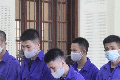 Lời khai của nhóm thanh niên lừa đảo chiếm đoạt hàng tỷ đồng để chơi game