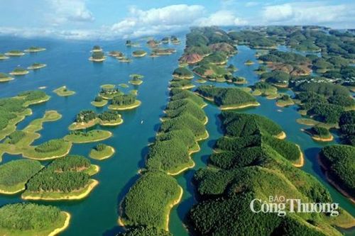 Khám phá vẻ đẹp hồ Thác Bà