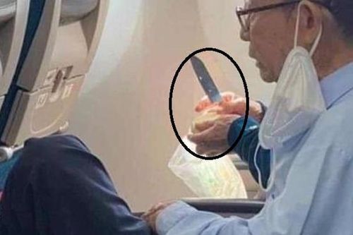 Sau vụ 'lọt' dao gọt trái cây lên máy bay, xử lý hành khách vi phạm và nhân viên soi chiếu
