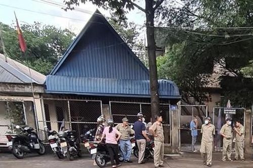 Hai phụ nữ thương vong vì bỏng xăng, nghi do mâu thuẫn đất đai