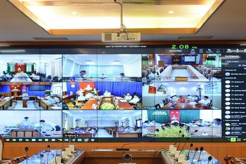 Nghiêm túc chấm kiểm tra, phát hiện bài thi tốt nghiệp THPT phải thay đổi điểm