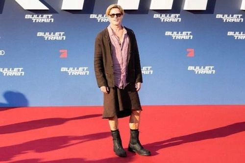 Những người đàn ông mặc váy như Brad Pitt