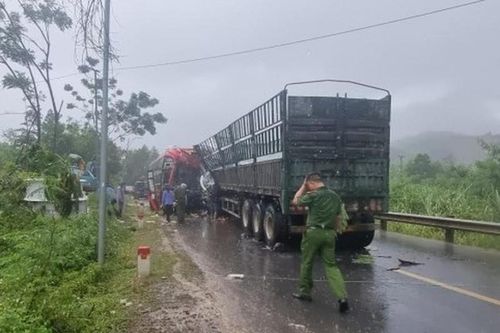 Cục Đăng kiểm Việt Nam báo cáo gì vụ TNGT nghiêm trọng ở Thanh Hóa?