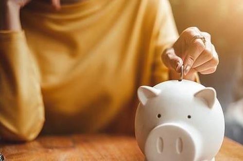 Nhiều người trẻ tự tin ra khỏi nhà mà... không mang theo ví