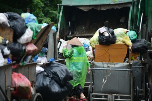 Chưa đồng bộ điều kiện thực hiện phân loại rác tại nguồn, sao phạt?