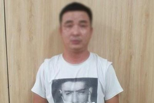 Ghen tuông, người đàn ông cố tình tông vào xe của vợ cũ và bạn trai