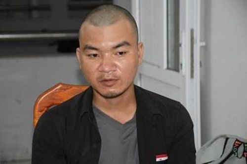 Bắt đối tượng đâm gục tài xế xe ôm, cướp tài sản rồi bỏ trốn ra cửa khẩu