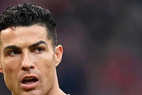 Bayern bất ngờ mở cửa khả năng mua Ronaldo