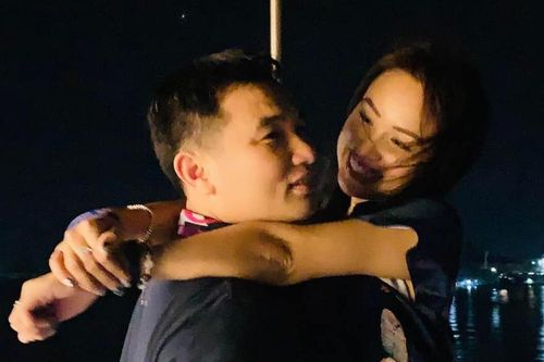 Vân Hugo gửi tới ông xã điều ngọt ngào: Em sẽ cùng anh đón thêm thật nhiều sinh nhật
