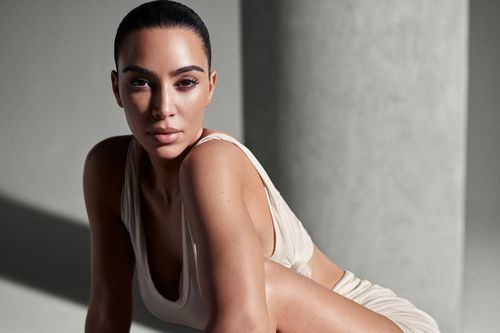 Bị chê 'mặt nhựa' bấy lâu, Kim Kardashian khẳng định chưa bao giờ tiêm filler