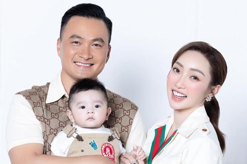 Bà xã Chi Bảo khoe loạt ảnh gia đình hạnh phúc, nét bụ bẫm của nhóc tỳ chiếm trọn spotlight