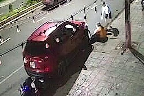 Nổi cơn ghen, đâm thẳng ô tô vào vợ cũ và bạn trai