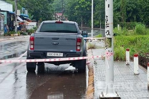 Người đàn ông tử vong bất thường trong xe bán tải ở Bình Dương