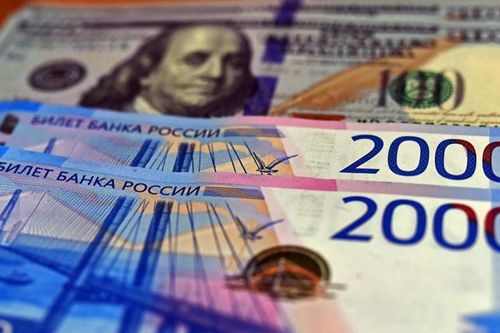 Nga nhận cùng lúc '4 món quà lớn' giúp hạ bệ vị thế đồng USD