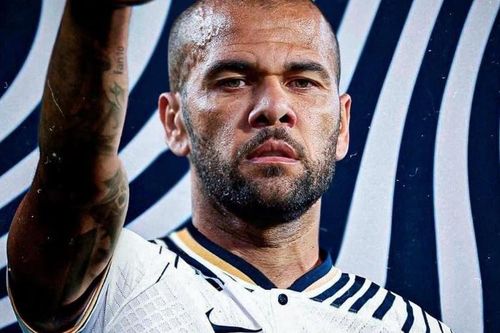 Dani Alves có bến đỗ mới ở tuổi 39
