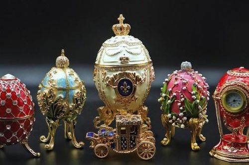 Mỹ phát hiện trứng Phục sinh Fabergé giá triệu đô trên du thuyền của tỷ phú Nga?