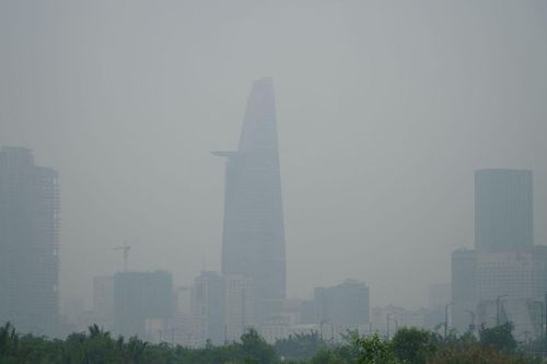 TP Hồ Chí Minh xuất hiện sương mù dày đặc như Đà Lạt