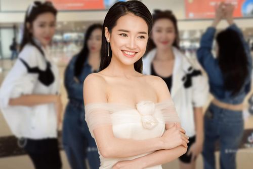 Thúy Ngân - Nhã Phương nhảy nhót trend Tik Tok, 'mẹ 1 con' gây chú ý trước nhan sắc và vòng eo 'con kiến'