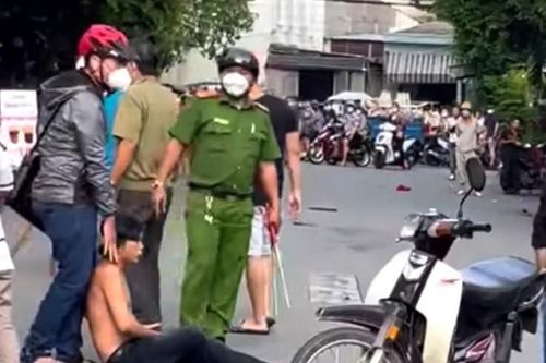 Phó Chủ tịch phường bắt tên cướp giật nghiện ma túy