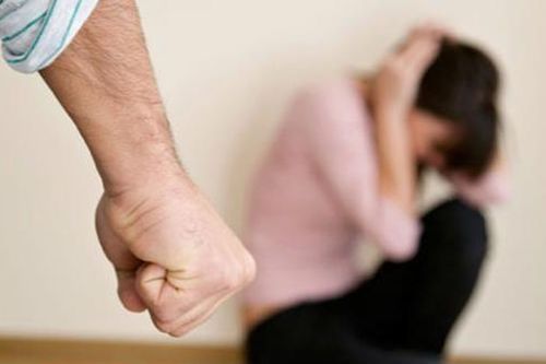 Đánh vợ, người đàn ông ở Hà Tĩnh bị phạt 7,5 triệu đồng
