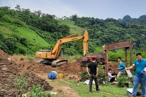 Triệu tập chủ mỏ vàng trái phép ở khu vực giáp ranh Cao Bằng - Bắc Kạn