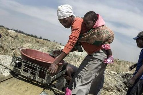 Nigeria cân nhắc ngừng hoạt động khai thác mỏ