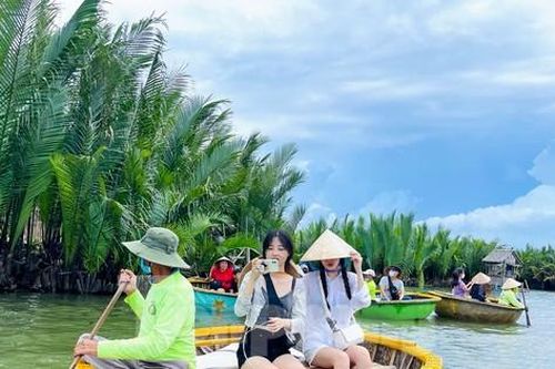 Khám phá 'miền Tây sông nước thu nhỏ' giữa lòng phố cổ Hội An