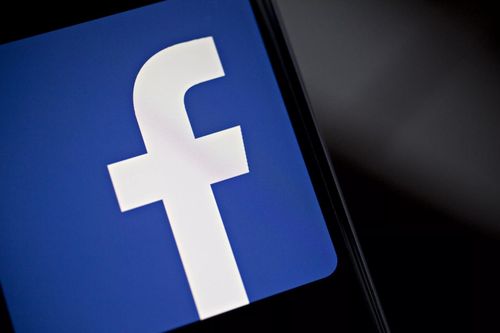 Facebook thay đổi cách hiển thị để trông giống TikTok hơn