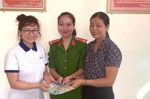 Nhặt được ví có hơn 11 triệu đồng, người phụ nữ nhờ công an tìm trả người đánh mất