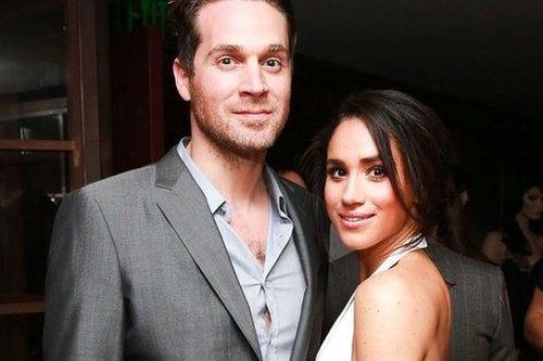 Meghan được cho là vẫn sống với bạn trai đầu bếp sau khi đi xem mắt Harry