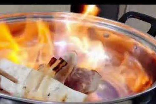 Nổ chai cồn khi đang nướng mực, nam thanh niên nguy cơ bị mù 1 bên mắt