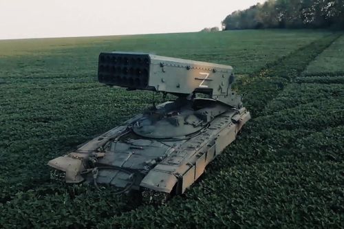 Nga tung video pháo phản lực TOS-1A vận hành tại Ukraine