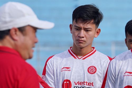 Sao U23 Việt Nam hồi hộp trước trận V.League đầu tiên