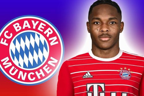 Bayern bỏ 28 triệu euro cho tiền đạo 17 tuổi