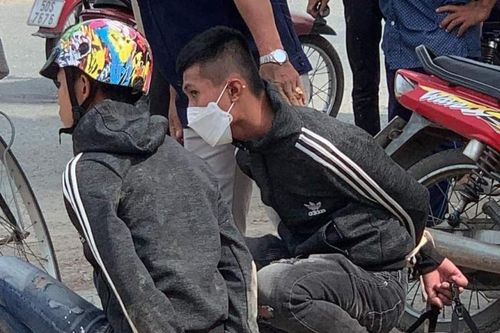 Hai tên cướp bị bắt vì xe bất ngờ đứt xích