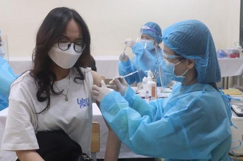 Tin tức y tế 24/7: Đã tiêm hơn 242 triệu liều vaccine Covid-19