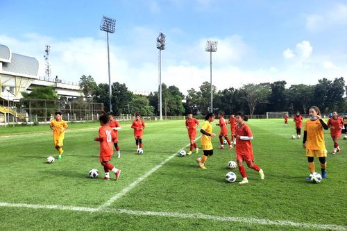 Tuyển U18 nữ Việt Nam đá trận ra quân giải Đông Nam Á với Singapore