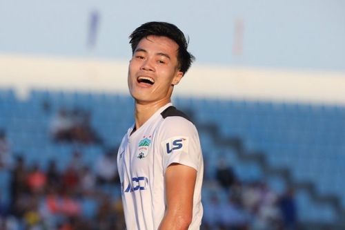 Thắng cách biệt Thanh Hóa, Hoàng Anh Gia Lai vươn lên vị trí thứ 2 bảng xếp hạng