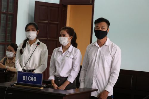 Bình Phước: Phạt tù GĐ trung tâm dạy nghề lập khống 60 hợp đồng