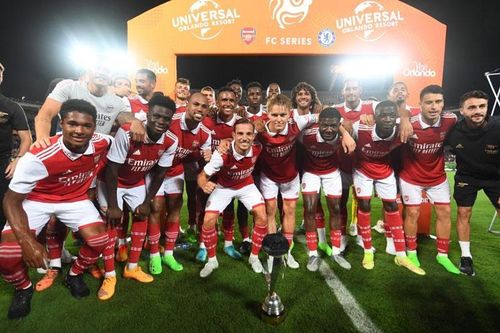 Arsenal hủy diệt Chelsea để giành Florida Cup