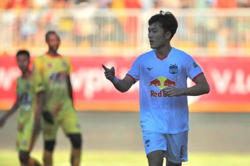 Xuân Trường và Văn Toàn tỏa sáng, HAGL thắng trận thứ 4 liên tiếp!
