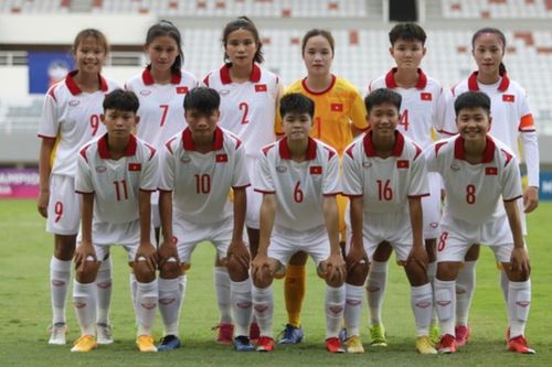 Việt Nam thắng Singapore 9-0