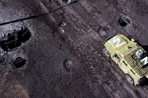 Ukraine nã 7 quả pháo HIMARS nhưng không đánh sập cầu tiếp tế của Nga