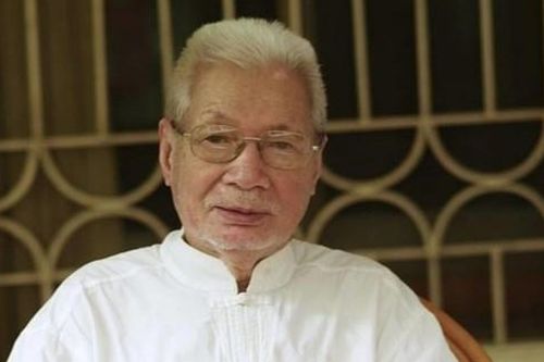 Đại thụ làng chèo