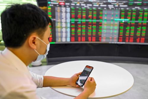 Chứng khoán trông chờ báo cáo quý II