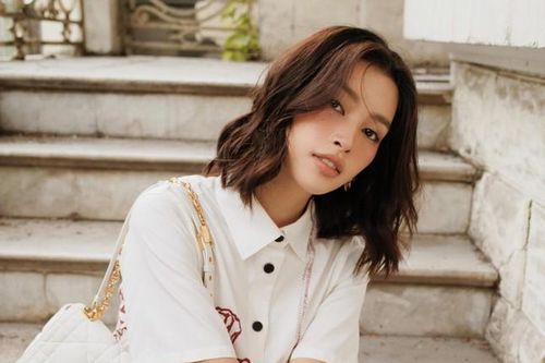 Hoa hậu có 'gương mặt tỷ lệ vàng chuẩn nhất Việt Nam' gây thổn thức với thần thái sang chảnh cực hút