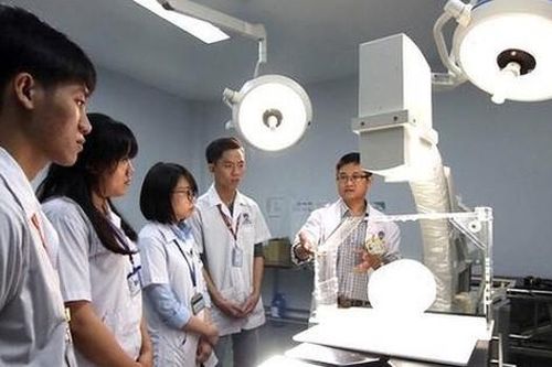 Trường đại học tư đầu tiên đạt chuẩn 5 sao